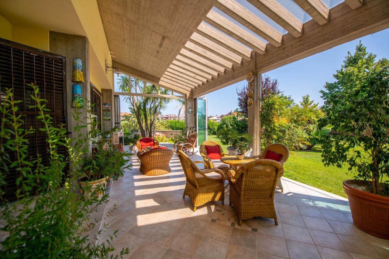 Villa Tigli Luxury B&B Martinsicuro Exterior photo
